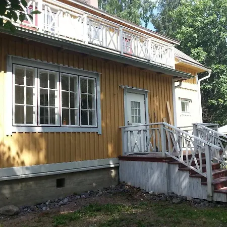 Unique 100 Year Old Villa, Location شقة Karjaa